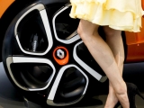 2012-china-beijing-auto-show-girls-13
