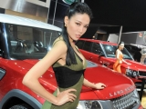 2012-china-beijing-auto-show-girls-4