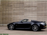 2011-aston-martin-v8-vantage-n420-roadster-side