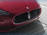2012-maserati-grancabrio-sport-front-5