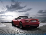 2012-maserati-grancabrio-sport-rear
