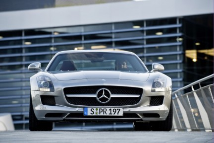 2010 Mercedes SLS AMG Video