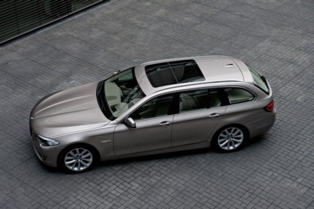 2011 BMW 5 Series Touring Unveiled 2011 BMW 5 Series Touring 6