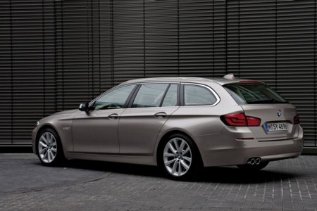 2011 BMW 5 Series Touring 8 at 2011 BMW 5 Series Touring Unveiled