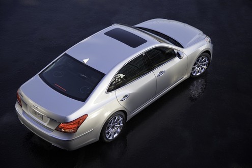 2011 Hyundai Equus Comes With Free Apple iPad photo 2011 Hyundai Equus Comes With Free Apple iPad 2011 hyundai equus 3