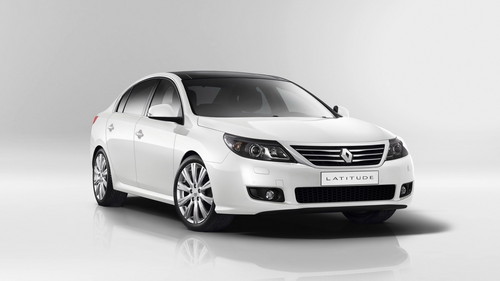 2011 Renault Latitude 1 at 2011 Renault Latitude Revealed