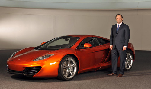60695mclar Antony Sheriff McLaren Automotive Managing Director with MP4 12C at McLaren Confirms First UK Retailer
