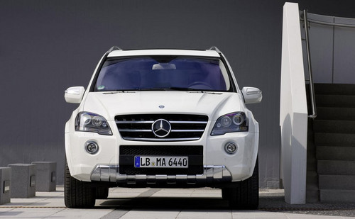 Mercedes Benz ML63 3 at Mercedes ML63 AMG Gets Styling Update