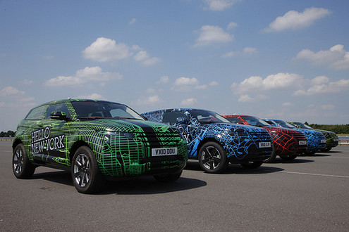 Range Rover Evoque Goes On World Tour In Disguise range rover evoque 1