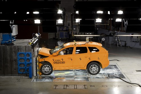 volvo lab 3 volvo lab 3 at Volvo Crash Test Laboratory 10 Years, 3000 Tests