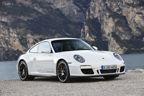 Porsche 911 Carrera GTS Unveiled Porsche 911 Carrera GTS 2