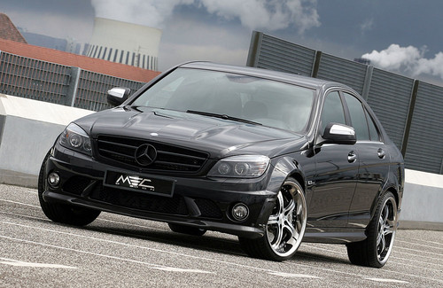 For this C63 Steam Hammer they have provided a discrete body kit which 