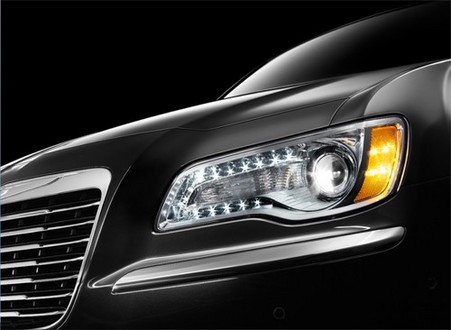 2011 chrysler 300 1 at 2011 Chrysler 300 Teaser Pictures