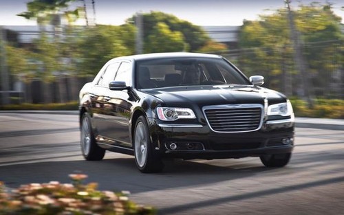 2012 Chrysler 300 wallpapers