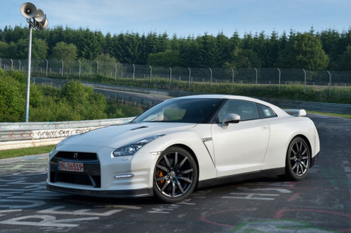 2011 nissan GTR at 2011 Nissan GT R 3 second Acceleration Time Confirmed