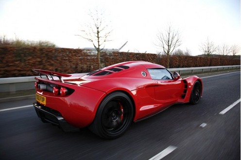insane red ford gt
