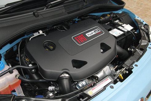 TwinAir at Fiats Two Cylinder TwinAir Named Engine Of The Year