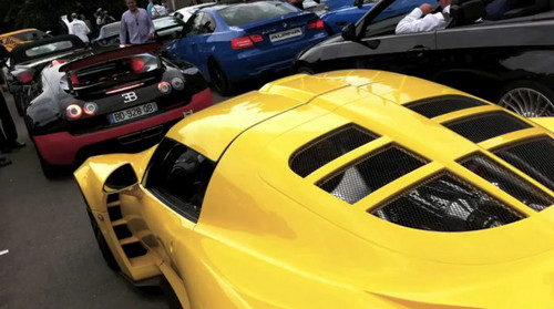 venom vs bugga at Bugatti Veyron SS Scared of Venom GT? [Video]