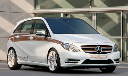 B Class E CELL PLUS 1 B Class E CELL PLUS 1 at 2011 IAA: Mercedes B Class E CELL PLUS