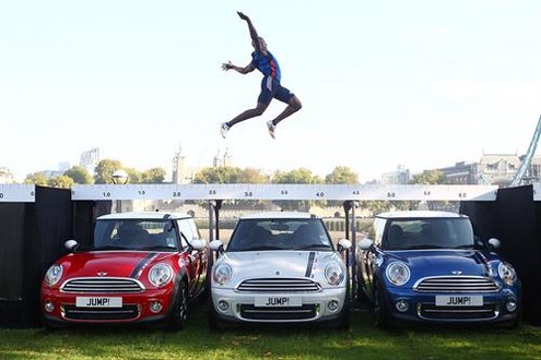 J.J. Jegede Jumps Over Three MINIs Jegede Jumps Over Three MINIs 2