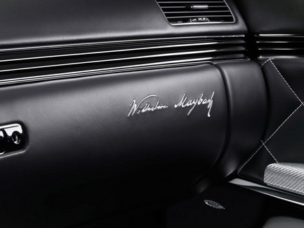 Maybach Edition 125 7 Maybach Edition 125 7 at 2011 IAA: Maybach Edition 125