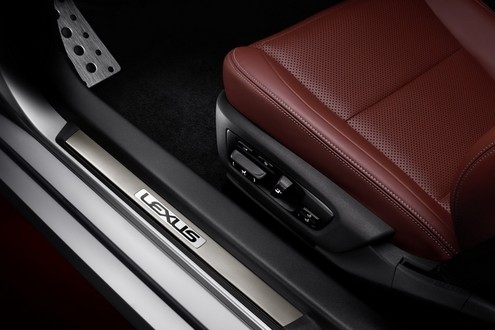 gs f sport 6 at 2013 Lexus GS F Sport Revealed In Full