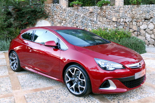 Opel Astra OPC New Pictures Opel Astra OPC 2