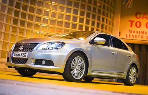 Suzuki Kizashi 4WD 3 at Suzuki Kizashi 4WD For UK