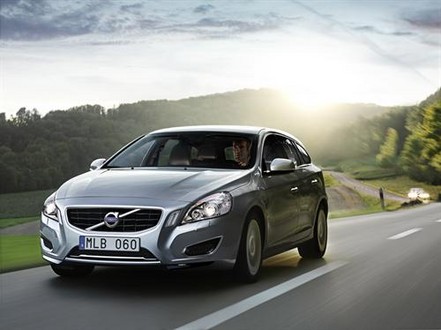 Volvo-V60-Plug-in-Hybrid-1.jpg