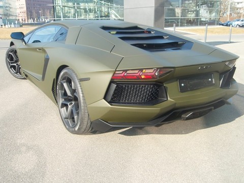 Cool Army Green Lamborghini Aventador Army Green Lamborghini Aventador 3