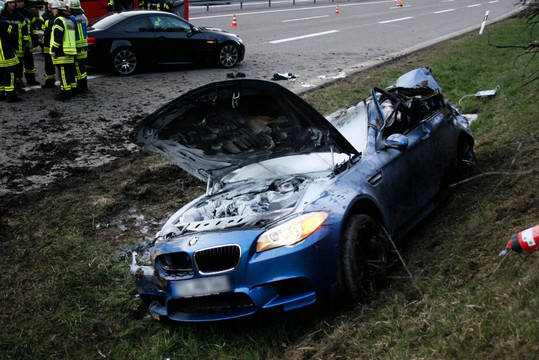 Wrecked bmw m5 #6