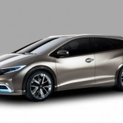 Honda Civic Tourer Concept 1 175x175 at Low emission Honda CR V launches in the UK