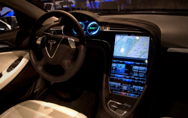 tesla model s interior 17 screen 600x378 at How Technology is Revolutionizing the Way We Drive