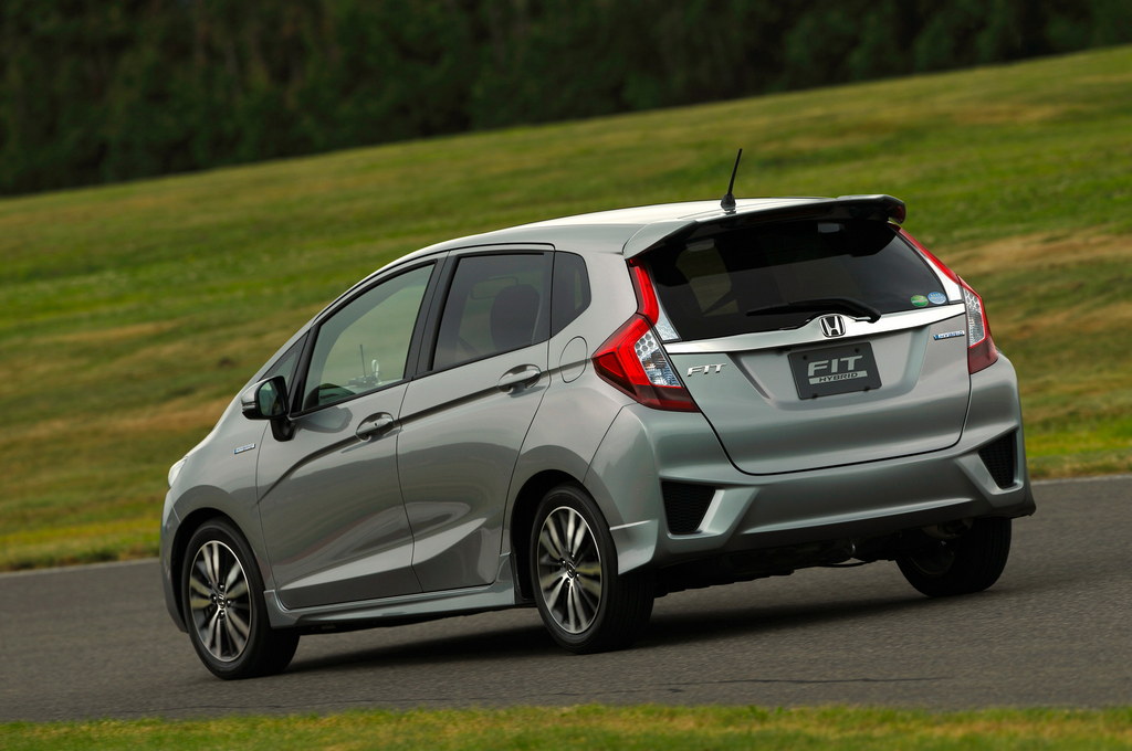2014-Honda-Fit-Hybrid-8.jpg