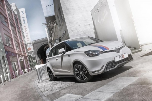 MG3 UK 1 600x399 at 2014 MG3 Hatchback Costs £9,999 Tops