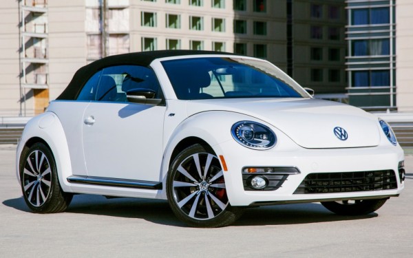 2014 Volkswagen Beetle Convertible R Line front side 600x375 at Is the New Beetle R a Poor Mans Porsche?