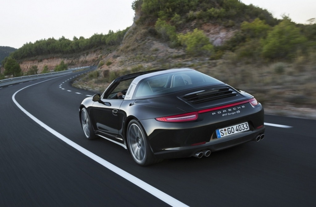 http://www.motorward.com/wp-content/images/2014/01/Porsche-991-Targa-leak-2.jpg