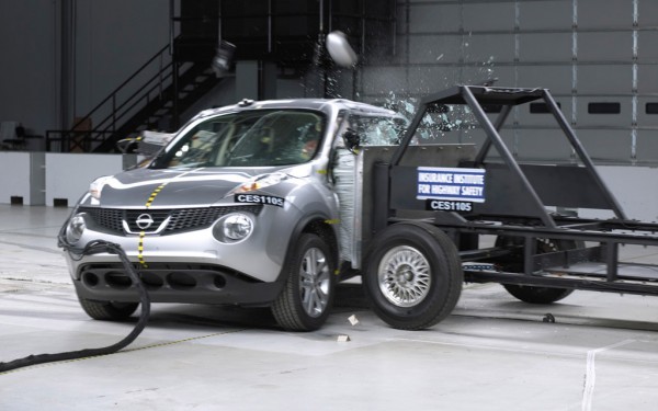 Side impact tests 600x375 at All You Need to Know About Crash Tests
