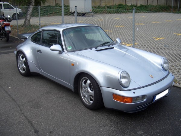 Porsche 911 964 Turbo 600x450 at The History of a Legend: Porsche 911