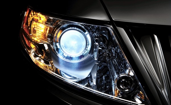 Xenon headlamps 600x369 at 10 Features We Won’t See on Tomorrow’s Cars