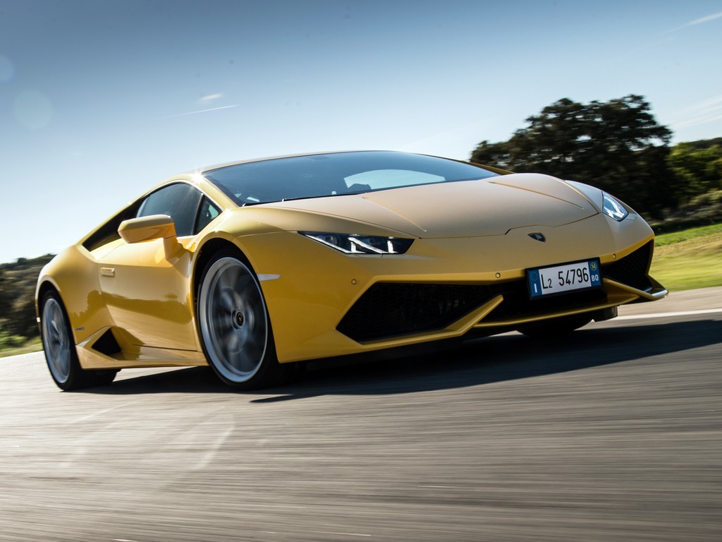 Brand Spanking New Lamborghini Huracan Pictures