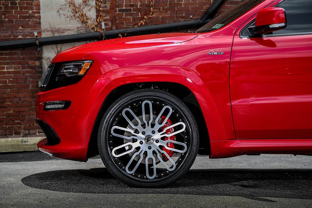 Jeep Cherokee Srt8 Rolling On 24s From Forgiato Wheels