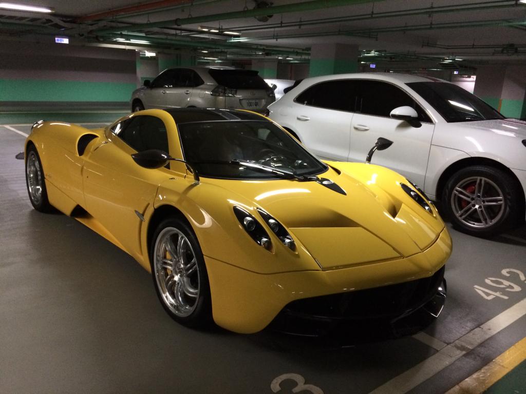 IPE-Huayra-2.jpg