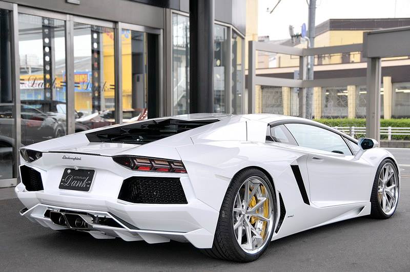 Lamborghini Aventador на дисках Hyperforged