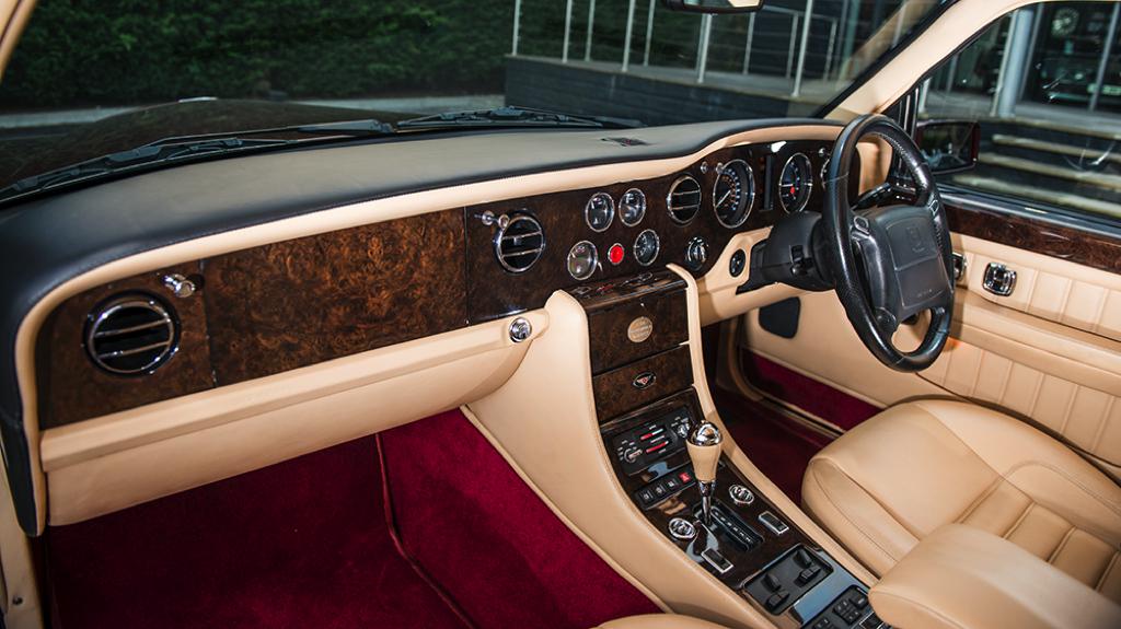 Bentley Brooklands R Mulliner #1 от A. Kahn Design