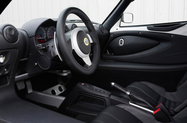 Exige Automatic 2 600x397 at Lotus Exige S Automatic Announced