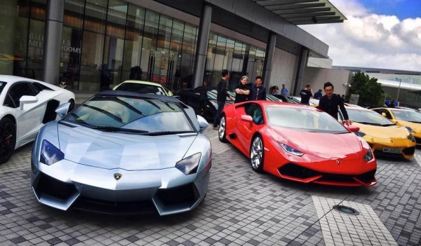 lambo HK 0 600x351 at Gallery: Lamborghini Club of Hong Kong Meeting