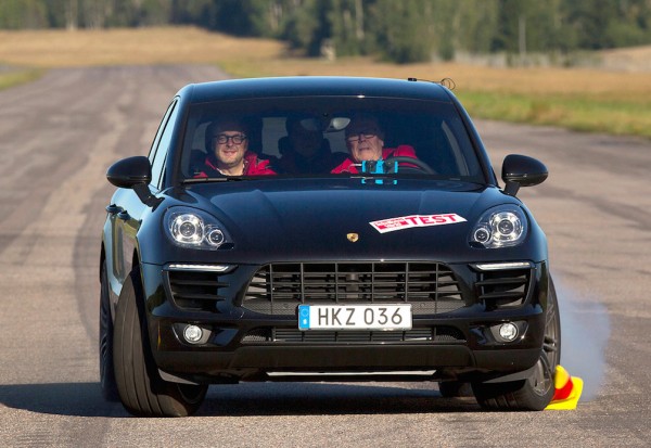 macan moose test 600x413 at Porsche Macan Moose Test Result Declared “Strange”