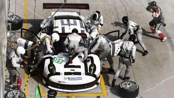 911 RSR 0 600x337 911 RSR 0 600x337 at Awesome Photos of Porsche 911 RSR in Action