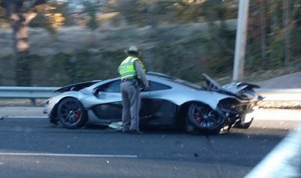 McLaren P1 Crashed 2 600x355 at Day Old McLaren P1 Crashed in Dallas